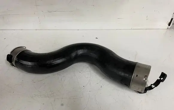 BMW 5 F10 F11 Intercooler hose/pipe S21629A