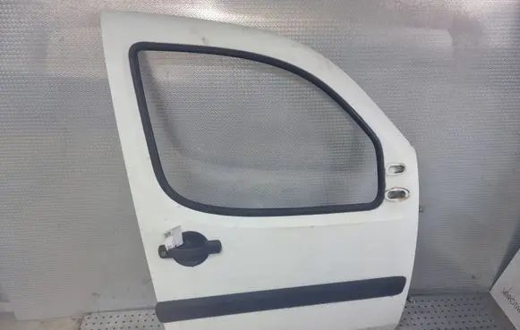 Fiat Doblo Front door