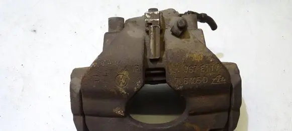 Volkswagen Touareg I Front brake caliper 7L6105D