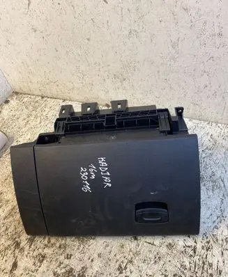 Renault Kadjar Glove box