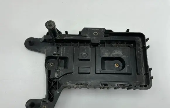 Volkswagen Golf VI Battery tray 1K0915325A