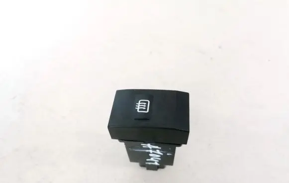 KIA Sorento Windscreen/window heater switch 864W03000
