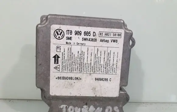 Volkswagen Touran I Airbag control unit/module 1T0909605D