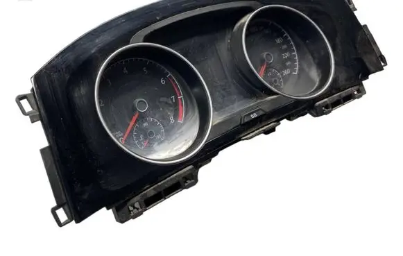 Volkswagen Golf VII Speedometer (instrument cluster) 5G0920861B 251154903 00074820