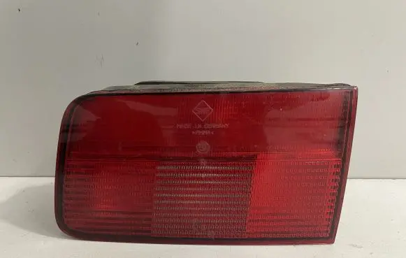 BMW 5 E39 Tailgate rear/tail lights 8361674