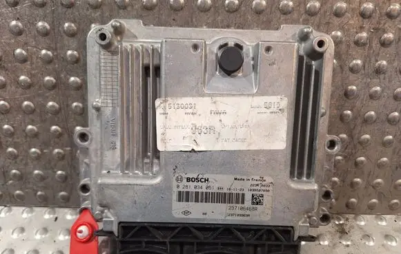 Renault Megane IV Engine control unit/module S25081524 0281034051 237109963R