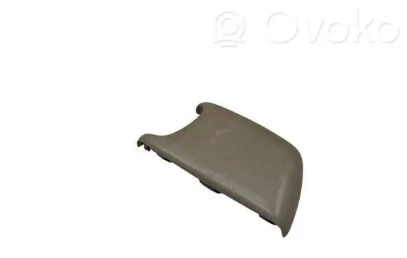 Subaru Impreza II Seat belt trim F7554