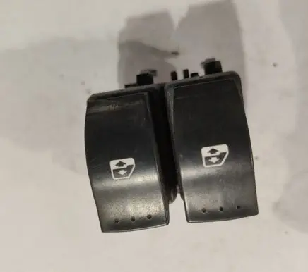 Renault Espace - Grand espace IV Electric window control switch 015085D