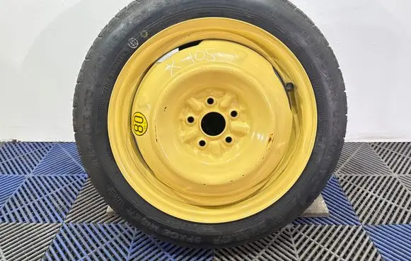 Toyota Prius (XW30) R16 spare wheel