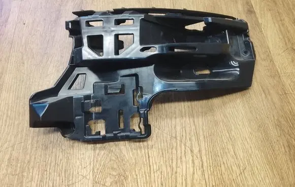 Porsche Macan (95B) Rear bumper mounting bracket 95B807572D