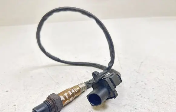 Nissan X-Trail T31 Lambda probe sensor 1928404687 0009 0706180315