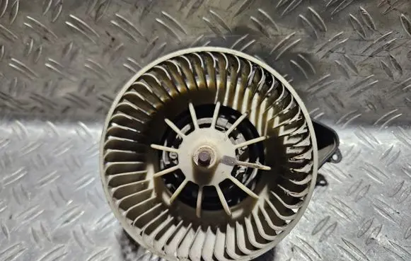 Peugeot 405 Heater fan/blower 190789