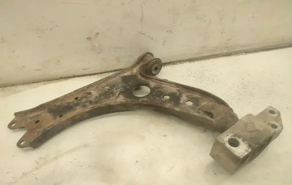 Volkswagen Caddy Front control arm