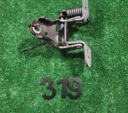 Dodge RAM Front door lower hinge 68058519AC