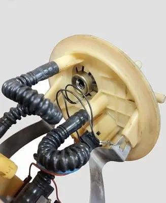 Volvo XC90 Fuel injection high pressure pump 30645978