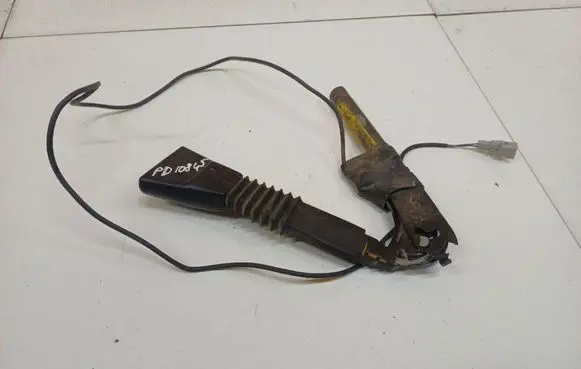 Opel Omega B2 Front seatbelt buckle 24406662