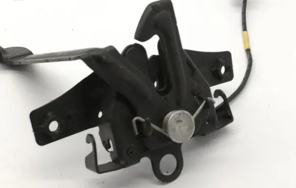 Engine bonnet/hood lock/catch