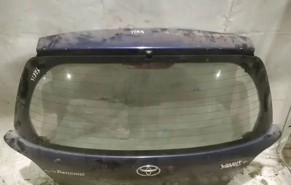 Toyota Yaris Tailgate/trunk/boot lid MELYNAS