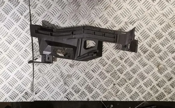 Audi A6 C7 Front bumper mounting bracket 4g0807095