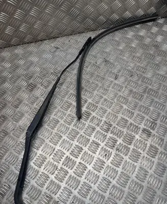 Ford Galaxy Front wiper blade arm W000055144