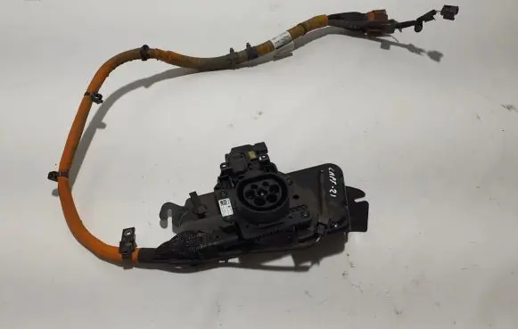 Renault Captur II Electric car charge socket 243406776R