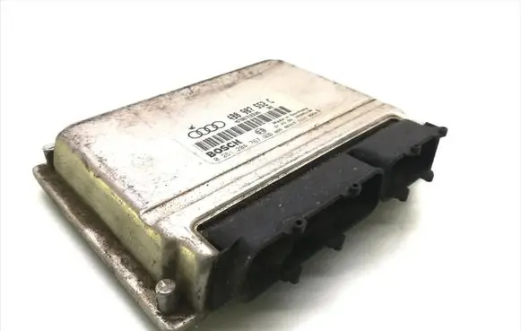 Audi A4 S4 B5 8D Engine control unit/module 4B0907552C 0261204767 26SA5130