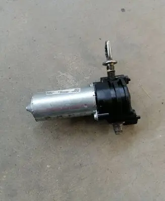 BMW X4 G02 Seat adjustment motor P12684603 20180911 030077761