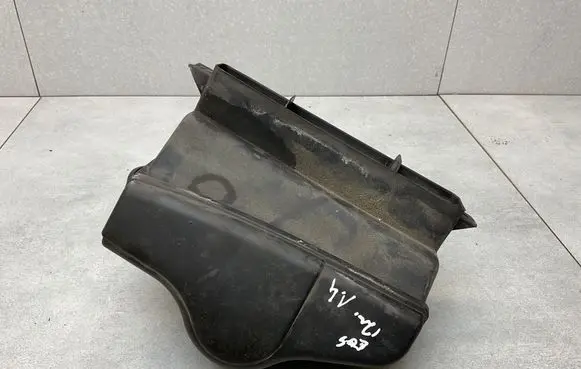 Volkswagen Eos Air intake duct part 1K0129618BF 1K0805971C 1KD805962