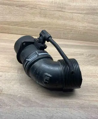 Volkswagen PASSAT B6 Air intake hose/pipe 3C0129654 0281002956