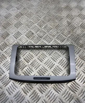 Volkswagen PASSAT B6 Radio/GPS head unit trim 318410100