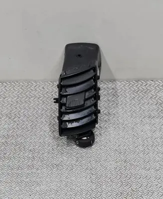 Opel Zafira B Dash center air vent grill 13144402 213680437
