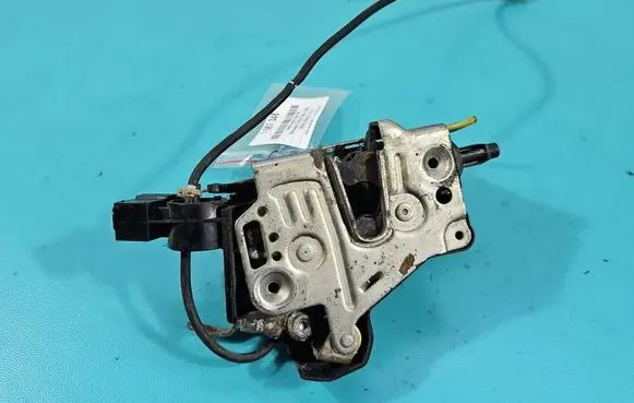 Mercedes-Benz E W210 Front door lock 2027202335 IMPRK1567348