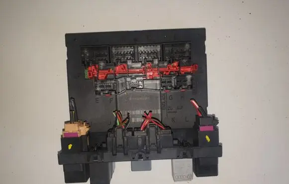 Volkswagen PASSAT B6 Comfort/convenience module 3C0937049AJ