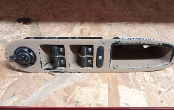 Alfa Romeo 159 Electric window control switch 156054187