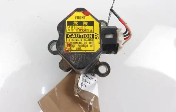 Toyota RAV 4 (XA10) ESP acceleration yaw rate sensor 4991000250 8944120050