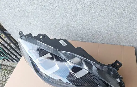 Ford Kuga III Headlight/headlamp LV4B13E016AP