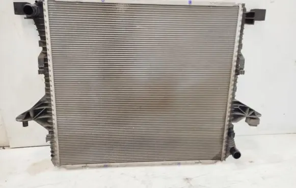 Volkswagen Amarok Coolant radiator 2H0121253A