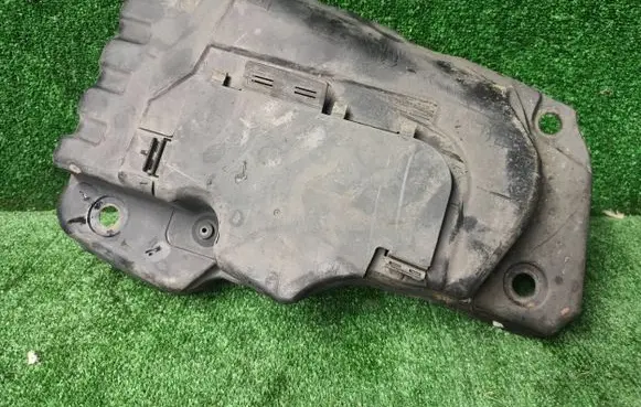 Opel Insignia A AdBlue Liquid tank holder 13424435