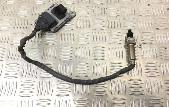 Mercedes-Benz S W222 Lambda probe sensor A0009053009