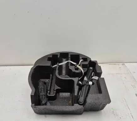Audi Q8 Other trunk/boot trim element 4M8012109C 4M0011031 7L6011141