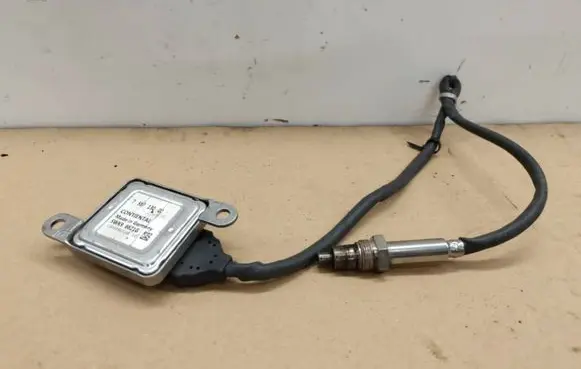 BMW 3 E90 E91 Lambda probe sensor 7587130 1309260116 5WK96621G