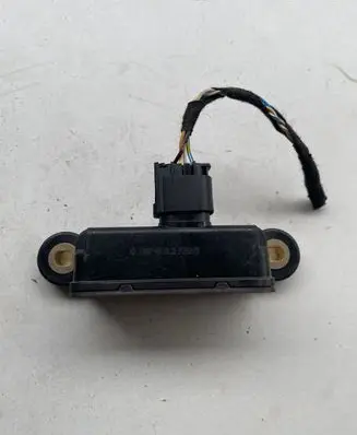 BMW 3 E90 E91 ESP acceleration yaw rate sensor 6778421 10170106373