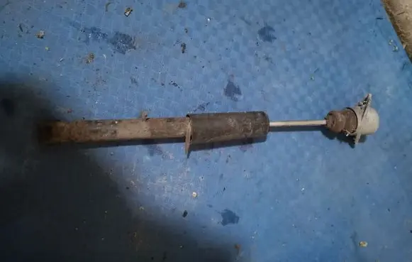 Skoda Fabia Mk2 (5J) Rear shock absorber/damper