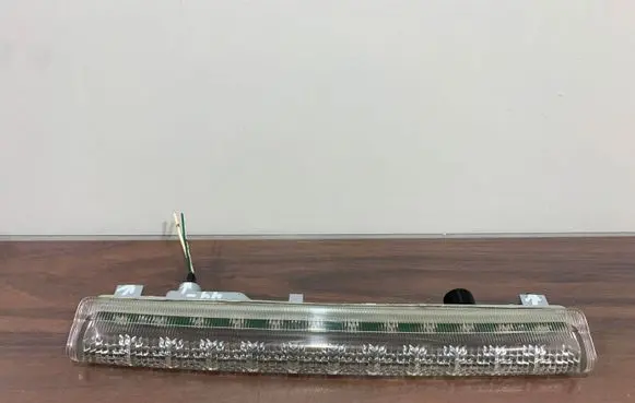 Subaru B9 Tribeca Third/center stoplight