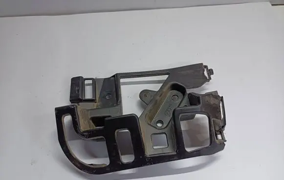 Peugeot 5008 II Rear bumper mounting bracket 9829975480