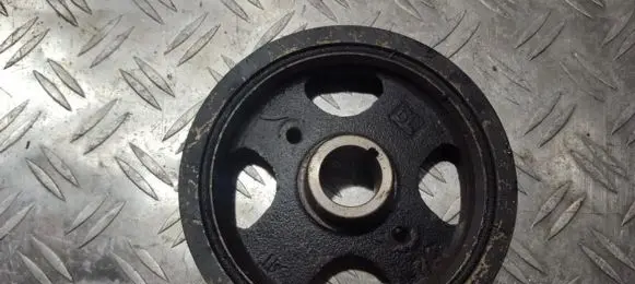 Toyota Yaris Crankshaft pulley