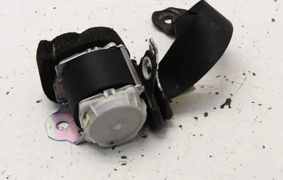 Toyota Yaris Front seatbelt 11230607