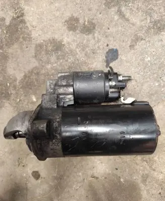 BMW 5 E39 Starter motor 7785691 0001109200