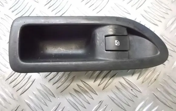 Renault Laguna II Quarter vent window switch 8200016014