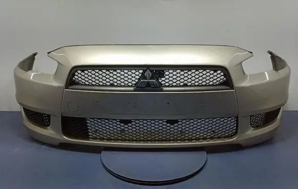 Mitsubishi Lancer VIII Front bumper 